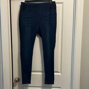 NWOT.  Woman’s Jegging in dark wash
